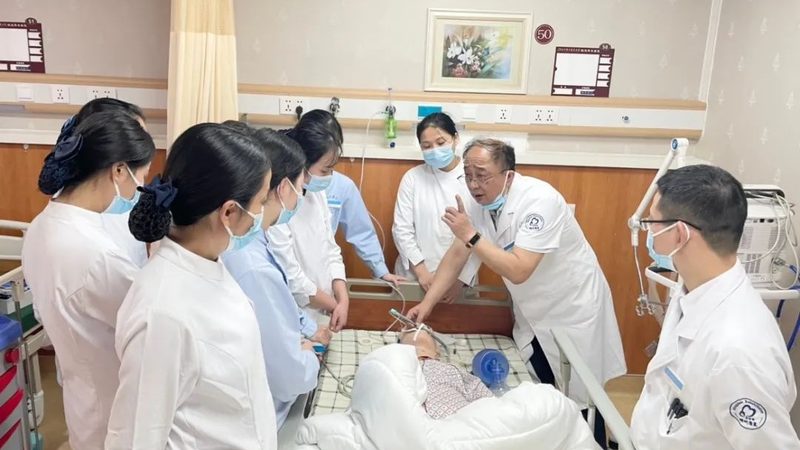 居家康复护理和医院医疗护理哪个好